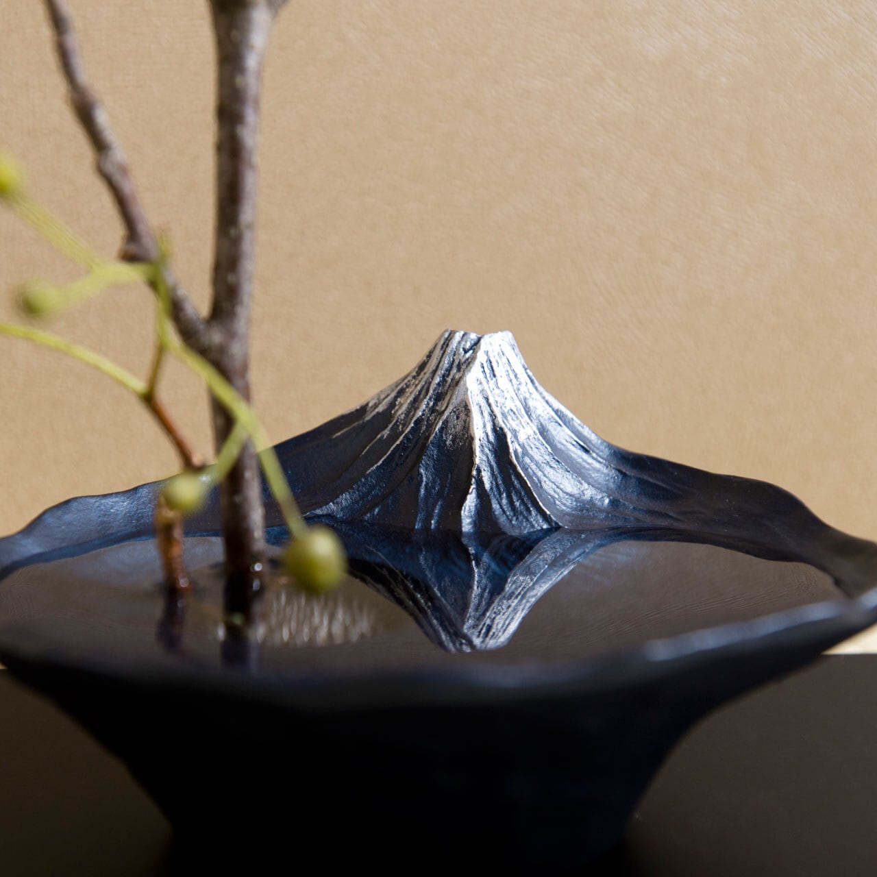 さかさ富士(花器)