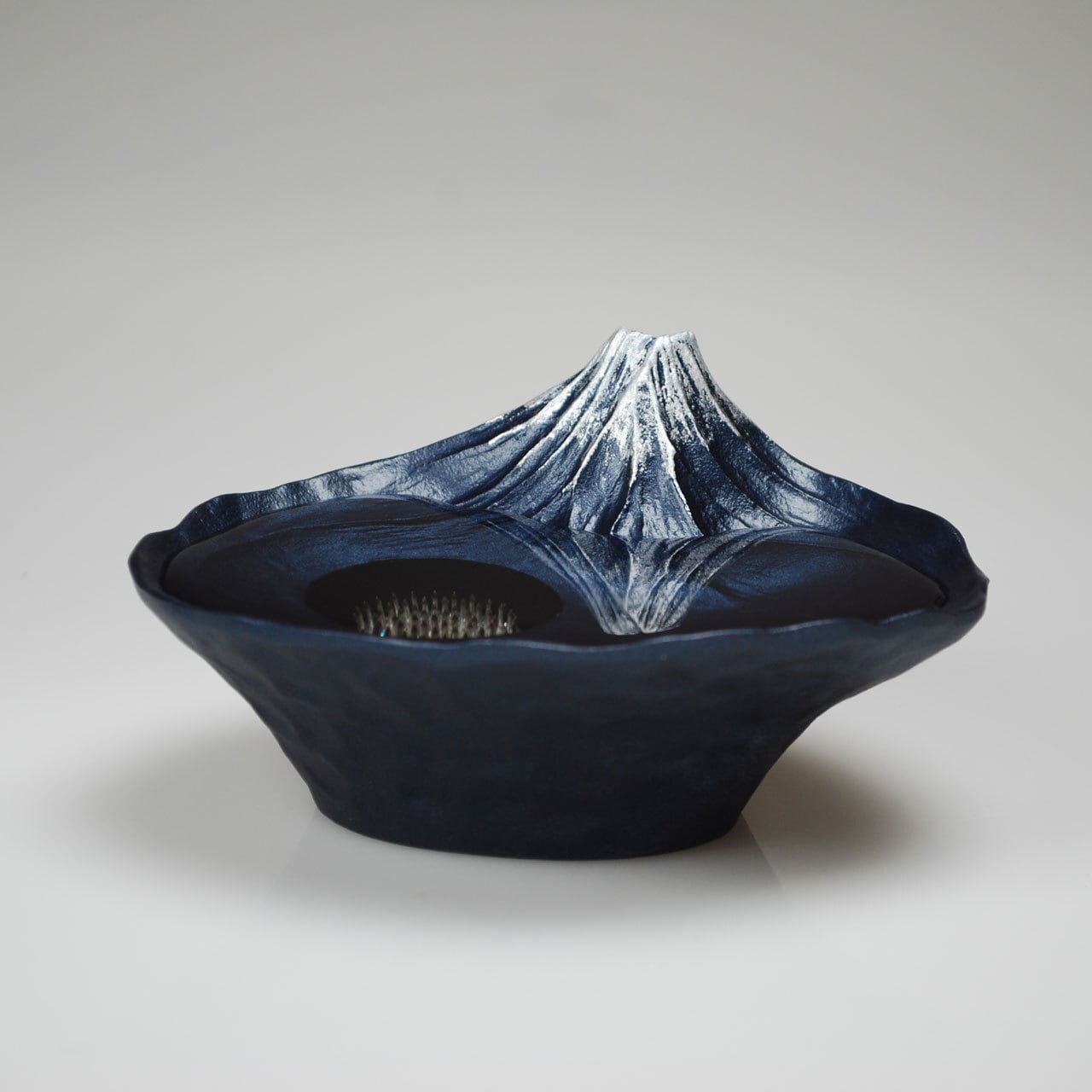 さかさ富士(花器)